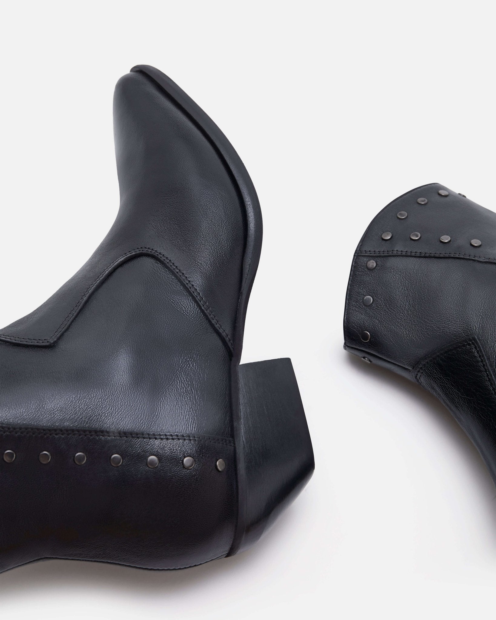 BOTTINES MONTEREY NOIR - minelli.fr