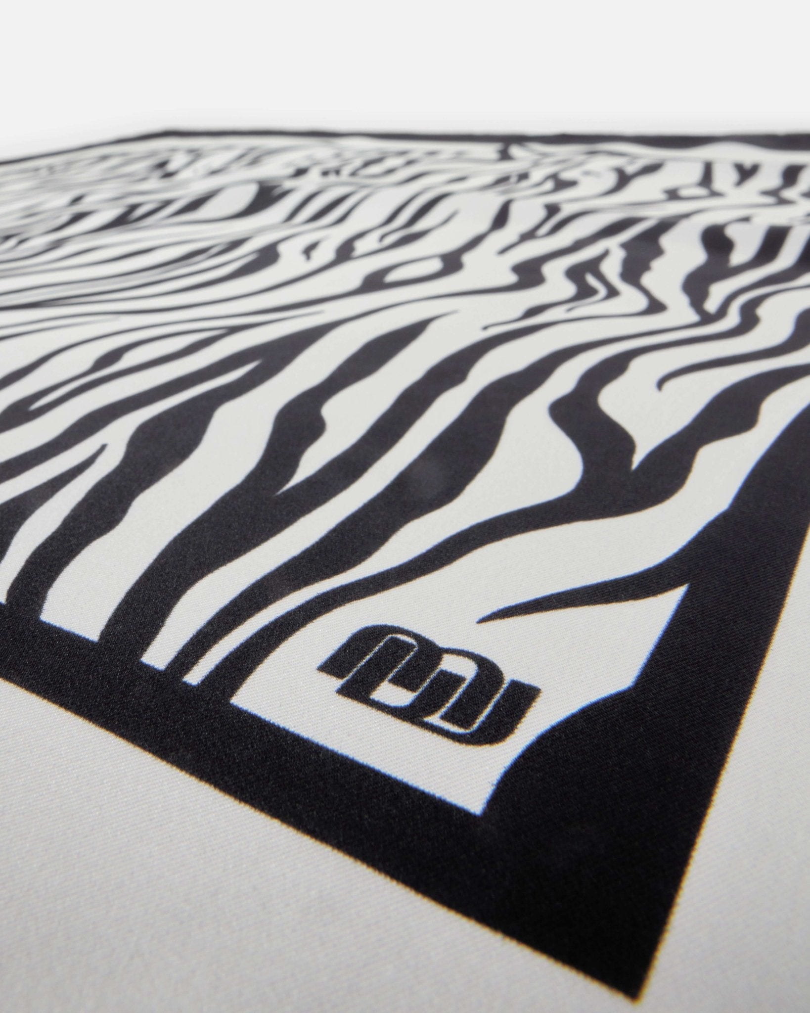 FOULARD DEBRA ZEBRE - minelli.fr